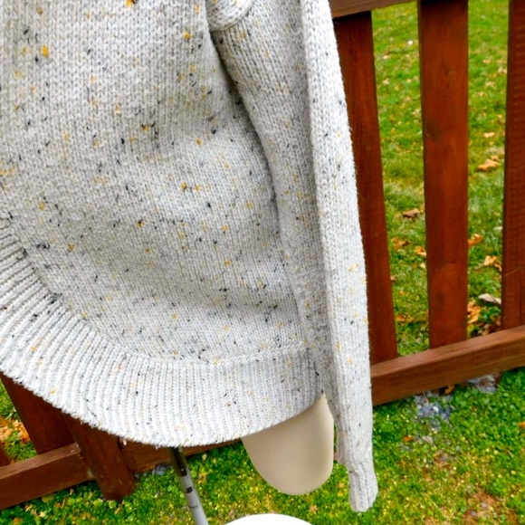 EUC Speckled Cardigan💛 - Picture 2 of 3